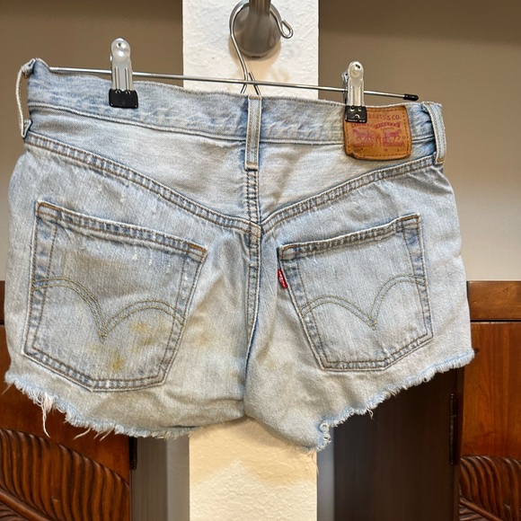 Vintage Levi 501 denim shorts 27 - Picture 5 of 5